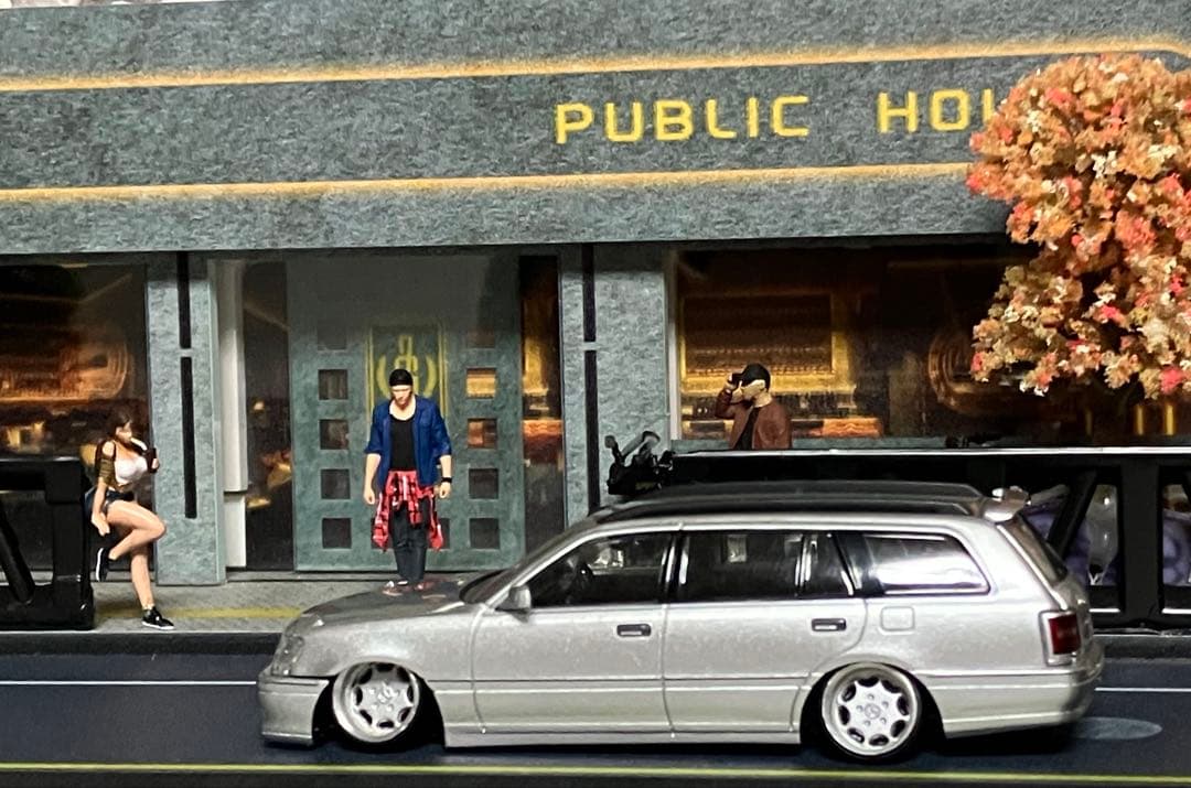 トミカ LV-N355a トヨタ クラウンエステート　改造