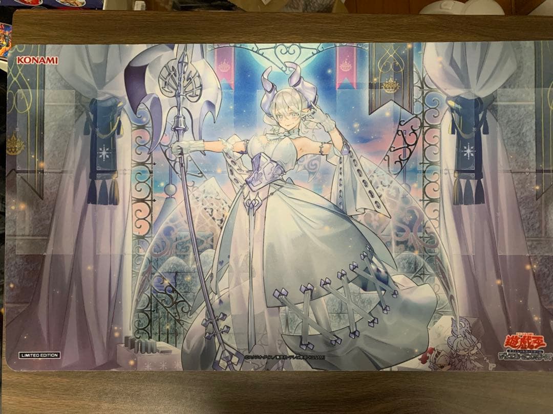 遊戯王 プレイマット YUDT 白銀の城のラビュリンス