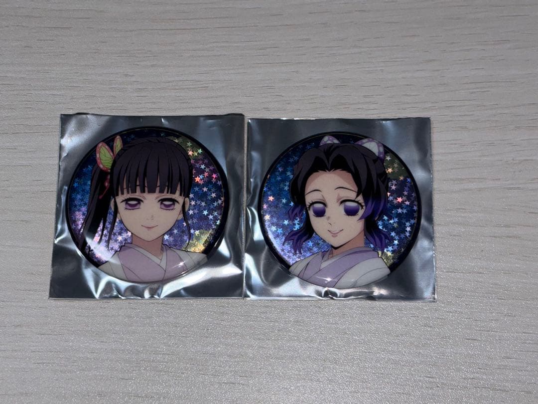 鬼滅の刃 ホログラム缶バッジ 胡蝶しのぶ 胡蝶カナエ ジャンプフェスタ