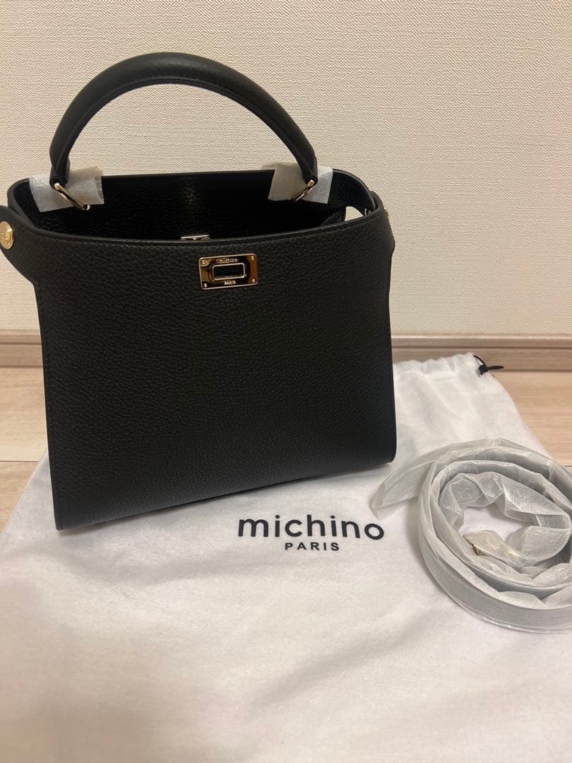 Michino Paris ルテスミニ ブラック✖️ゴールド金具 - メルカリ