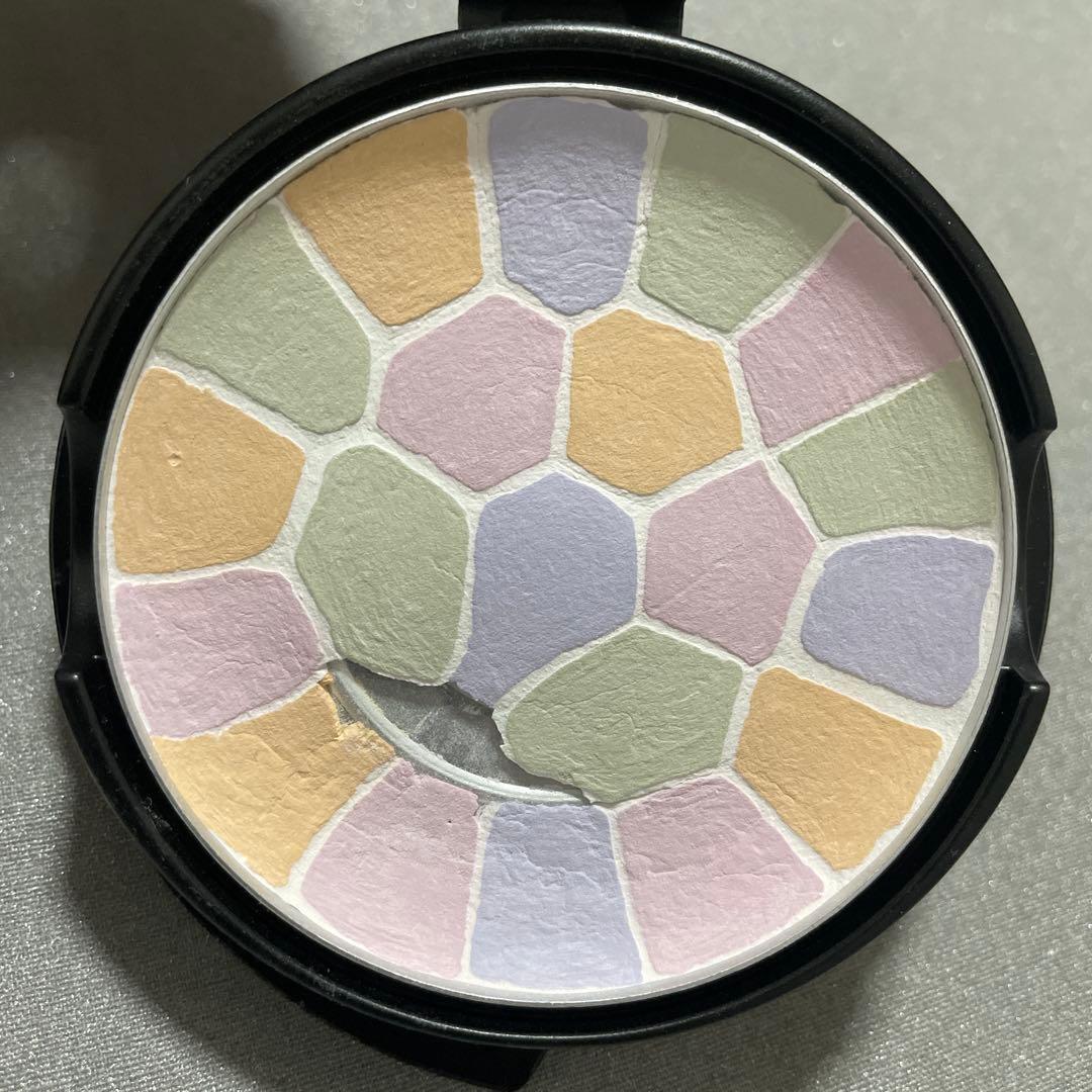 エレガンスラプードルオートニュアンスリクスィーズ① ラ プードル オートニュアンス リクスィーズ｜フェイスパウダー｜商品