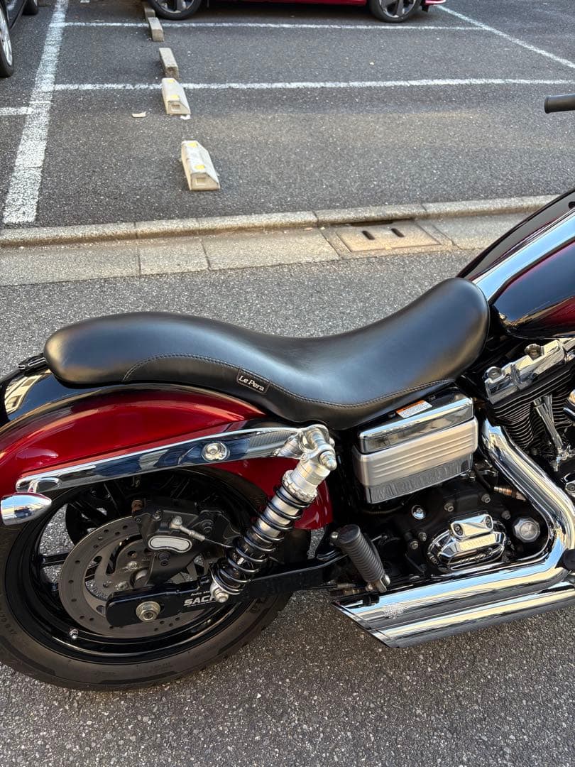 ハーレー　ダイナ　ローライダー　ラペラシート