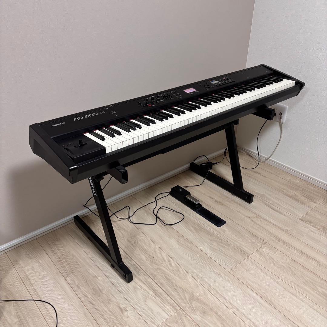 Roland RD-300NX ステージピアノ　2015年製 Roland ローランド ステージピアノ RD-300NX - 楽器の買取屋さん｜最短