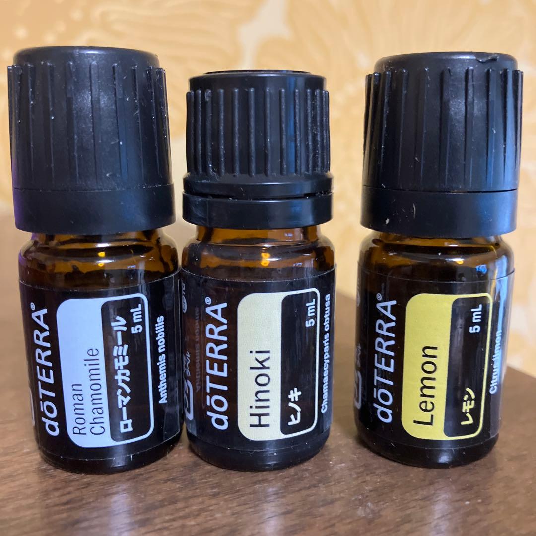 ドテラ　ローマンカモミール&ヒノキ&レモンおまけ