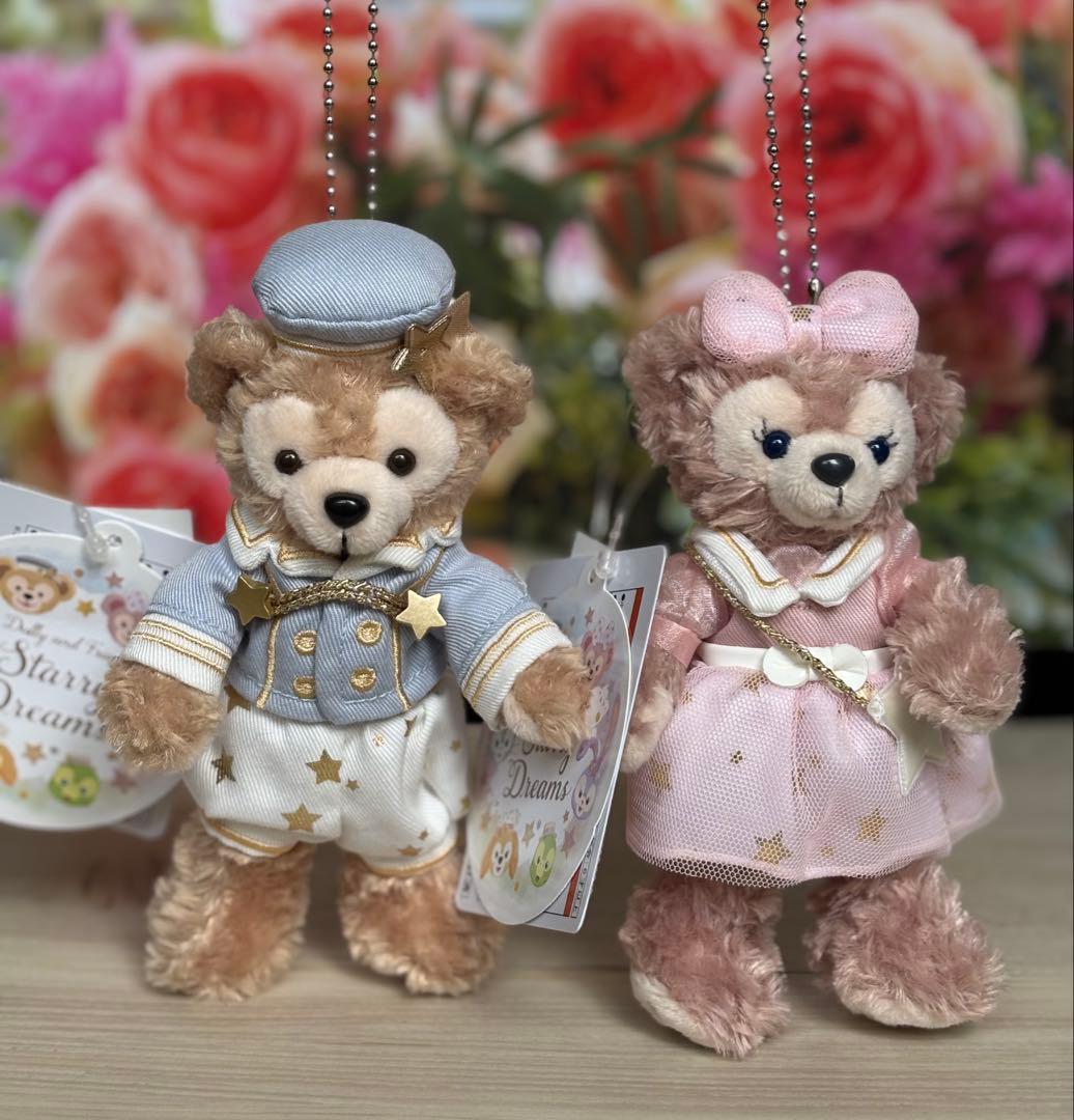 ダッフィー　シェリーメイ　ぬいぐるみ　バッジ