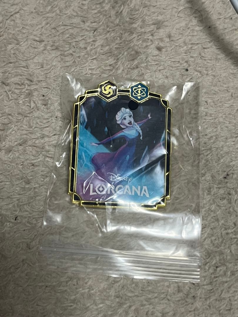 ロルカナ ピンバッジ エルサ - メルカリ