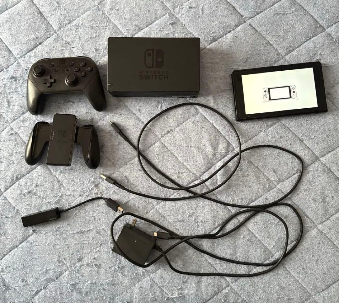Nintendo Switch 本体+ プロコントローラー + ドッグ Switch Proコントローラー用充電ドック Amazon Basics Amazon