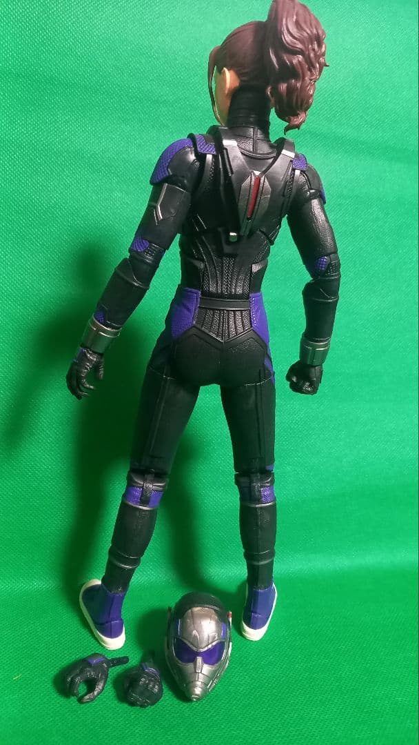 マーベルレジェンド ビルド完成品 キャシー・ラング アントマン 中古