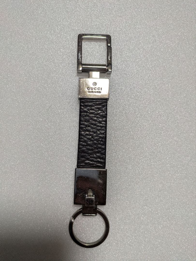 GUCCI グッチ 黒レザー キーホルダー