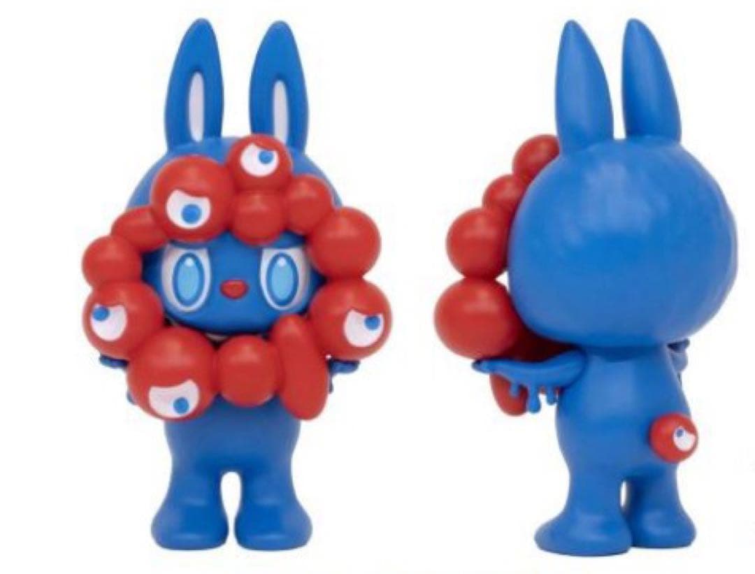 LABUBUMYAKU-MYAKUストラップ付き ラブブミャクミャク⭐️値下げ⭐️