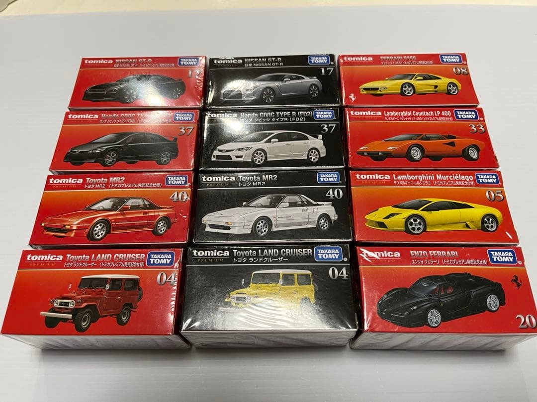 トミカ　トミカプレミアム発売記念仕様8点　通常4点セット