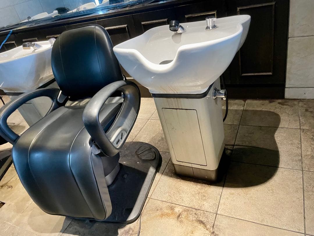 タキガワ RS-001 シャンプーチェアとTOTO シャンプー台 スタリオンⅡA