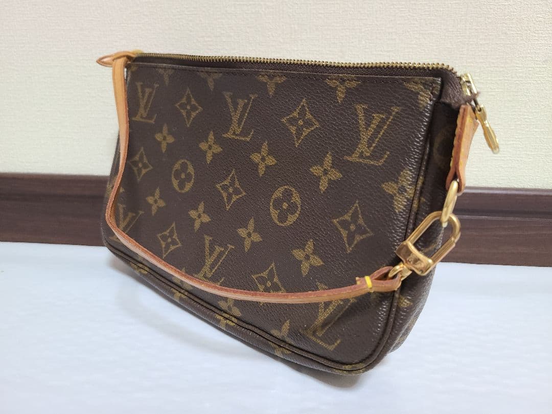 ⭐LOUIS VUITTON⭐バッグ⭐ポーチ⭐ルイヴィトン⭐正規店購入品⭐ ルイヴィトン ☆ ギフト◎ 新作 ショルダーバッグ ポーチ (Louis