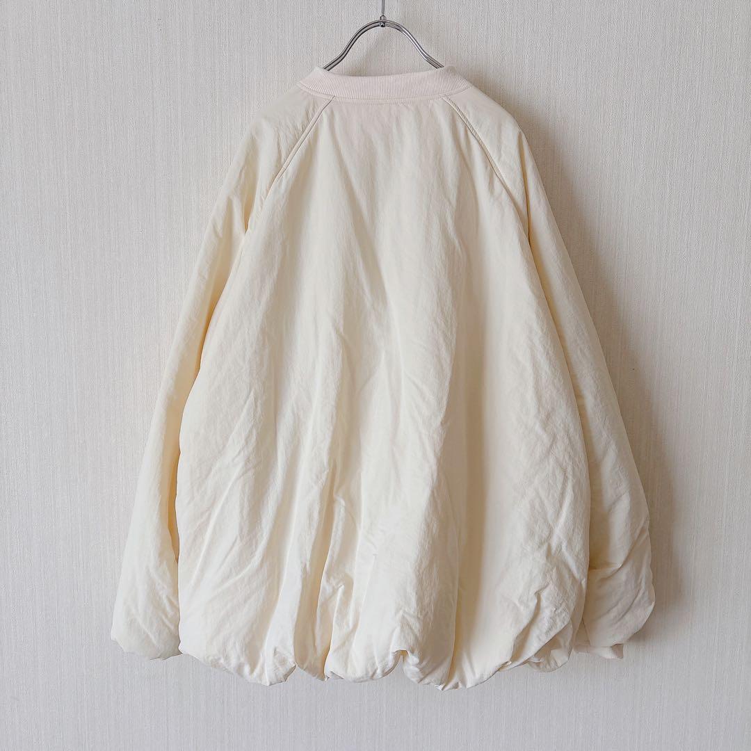 【美品✨️】AKTE パディングバルーンブルゾン ホワイト　かぐれ 最終値下げ