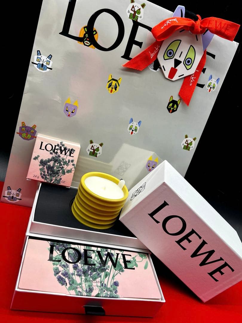 LOEWE ❣️ハニーサックルキャンドル 　　　　　　＆オレガノバーソープ