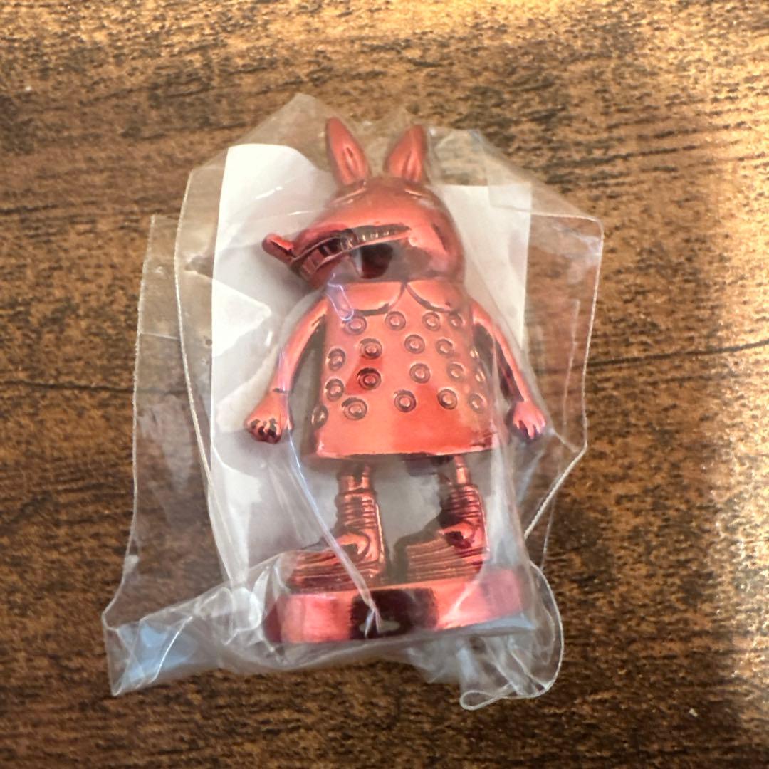 米津玄師 メタルフィギュア ウサギ 赤 TOUR FOGBOUND ガチャ