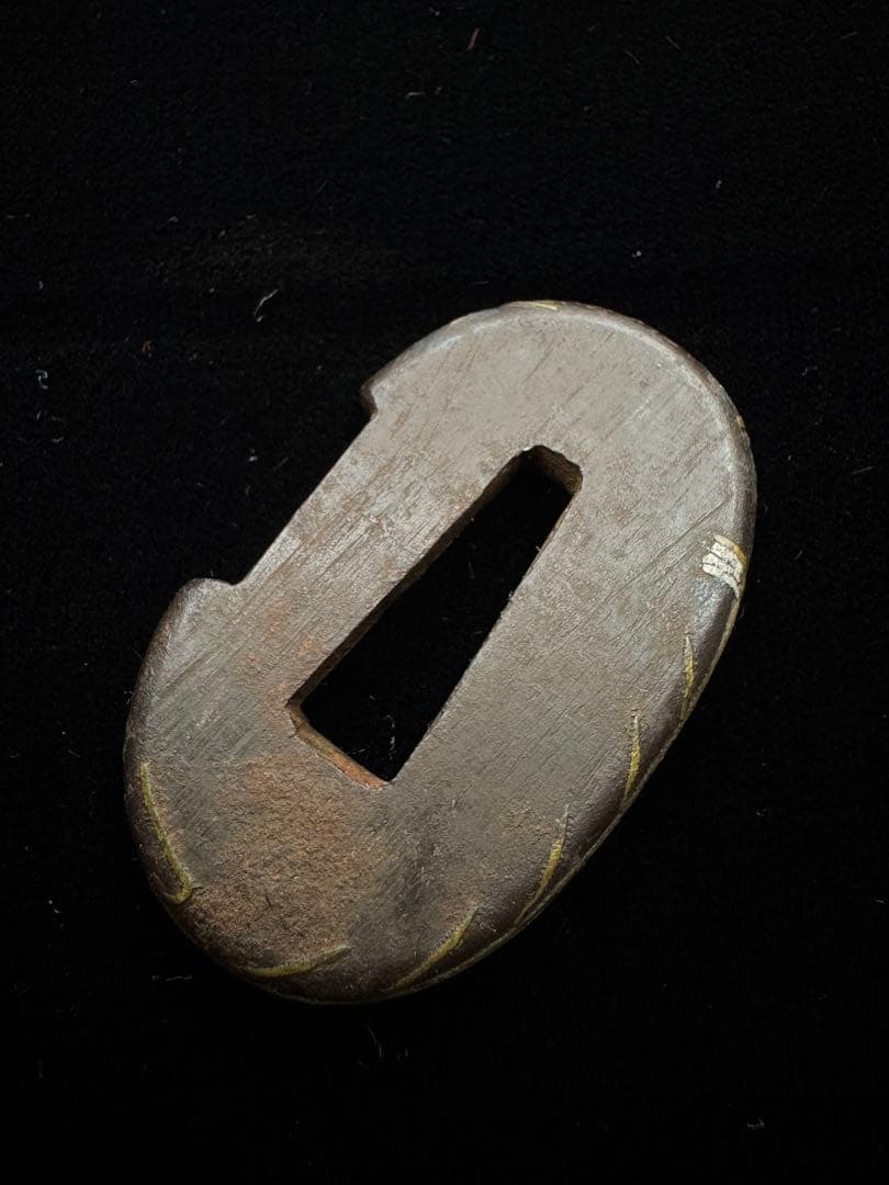 鐔 蜻蛉図 鉄 無銘 日本刀 刀装具 骨董 古美術 江戸時代 時代物 鉄地龍図透鍔 江戸時代 保存刀装具 | 松風刀装店 antiques matsukaze