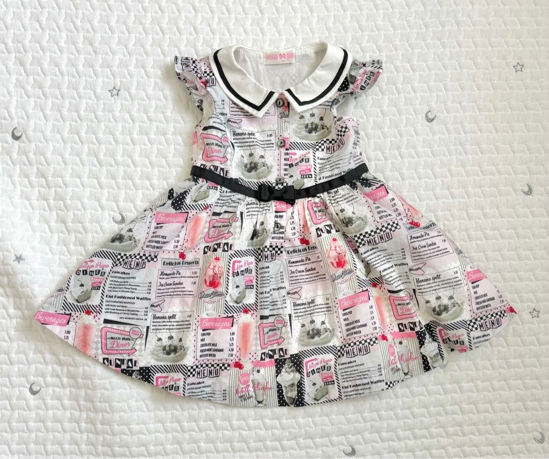 メゾピアノ　mezzo piano ダイナー　ワンピース メゾピアノ リボンベルトつき ダイナー柄ワンピース 110 - メルカリ