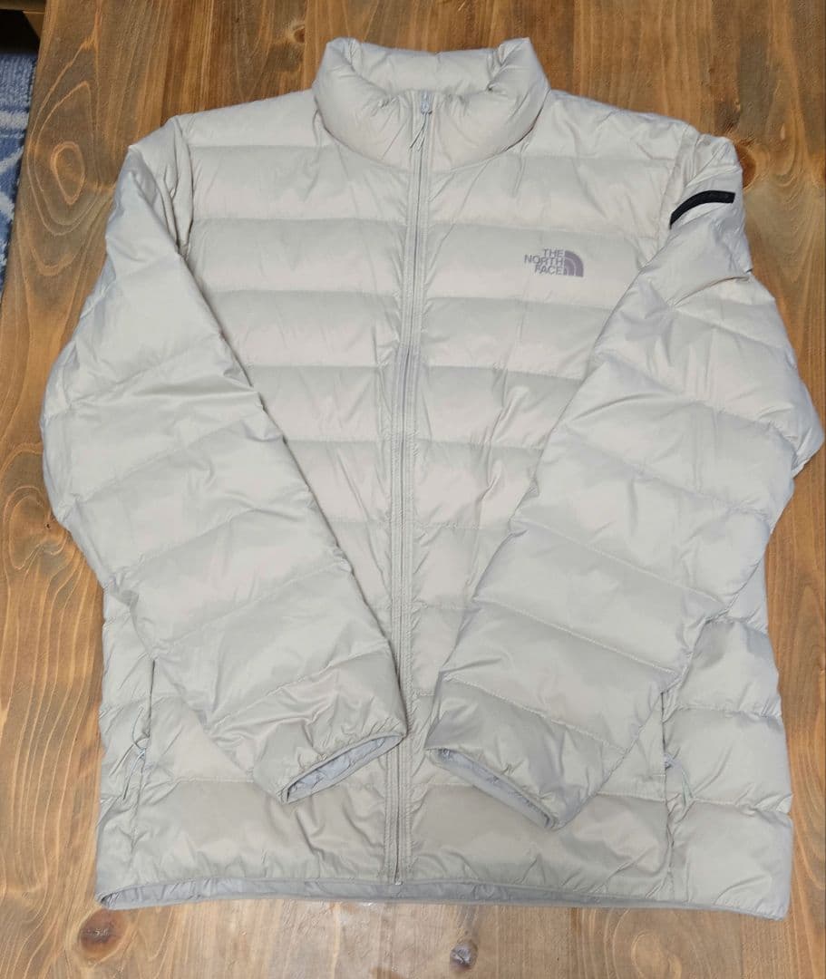 The North Face ダウンジャケット ライトベージュ