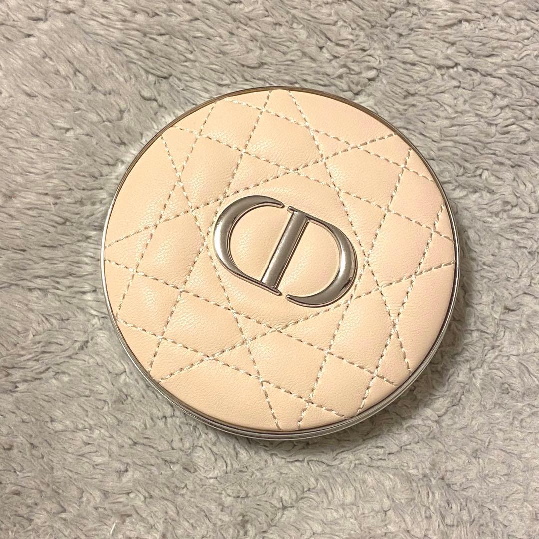 Dior スキンフォーエバー ヌード ラディアントハイライトパウダー 新品未使用