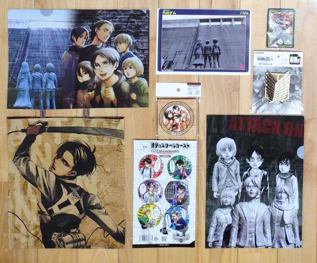 進撃の巨人　日田限定　缶バッジ　クリアファイル　ワッペン　コースター　大分 大分限定缶バッジ！】 原作の名シーンをセレクトした #缶バッジ が
