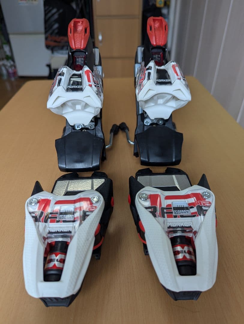 MARKER XCELL12 スキー ビンディング ホワイト/レッド マーカーエクセル12 MARKER スキービンディング RACE ホワイト＆レッド
