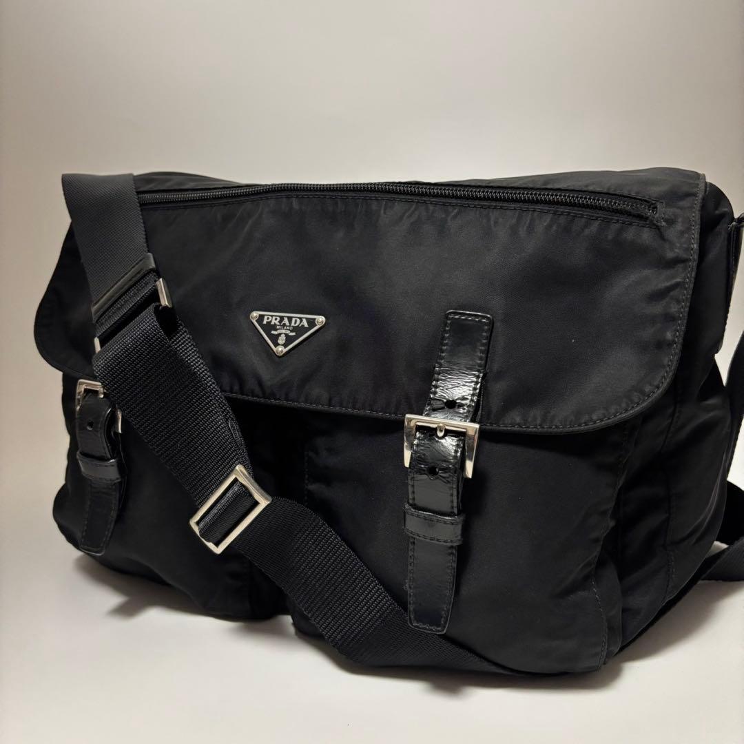 プラダ ショルダーバッグ 2way メッセンジャー 三角ロゴ テスート肩掛け 美品】 プラダ ショルダーバッグ 2way アマゾン 三角ロゴ テスート