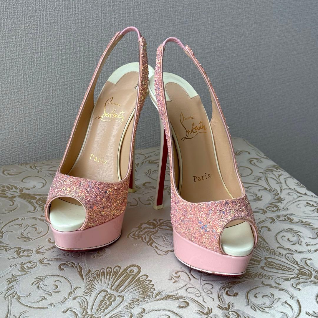新品未使用 Christian Louboutin ルブタン ピンクハイヒール