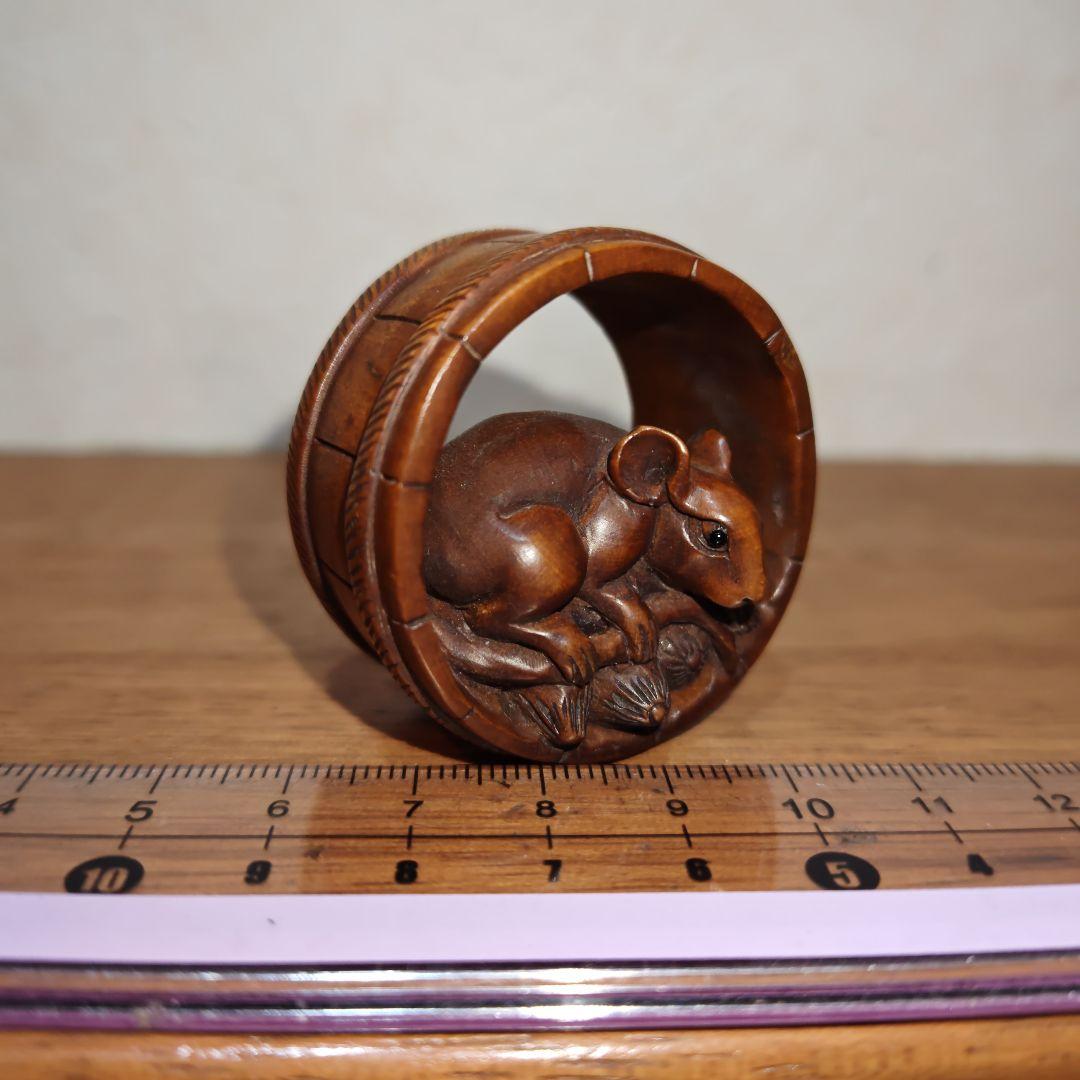 時代提物 木彫根付【樽鼠】樽直径約4cm 樽幅約2.3cm 重17ｇ福鼠 縁起物 Yahoo!オークション - 伊勢 正直 木彫 根付 鼠 ねずみ 約4cm×4.1cm 時