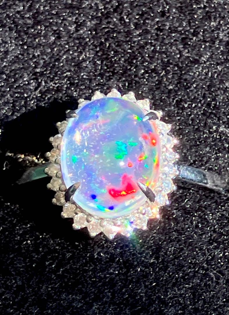 ウォーターオパール　ダイヤモンド　取り巻き　リング　指輪　プラチナ　pt950 KYOCERA（京セラ） ウォーターオパール リング 指輪 プラチナ 合計0.60