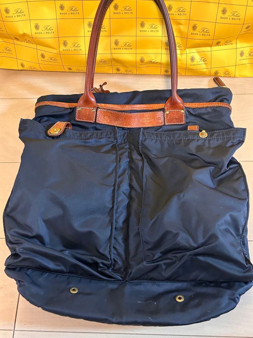 Felisiフェリージ　ネイビートートバッグ 大容量