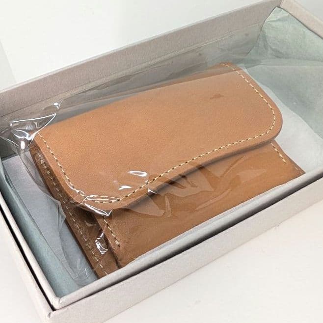 ワイルドスワンズ　TONGUE Bastin&Fils （バスタン&フィス）