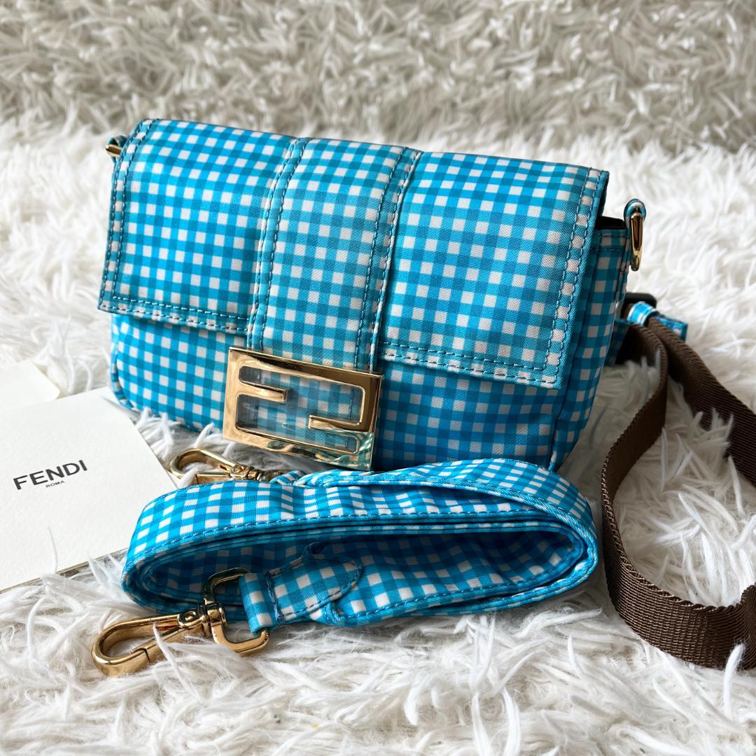 FENDI ウエストバッグ 水色 チェック柄 ショルダーバッグ ライトブルー FENDI ウエストバッグ 水色 チェック柄 ショルダーバッグ ライトブルー