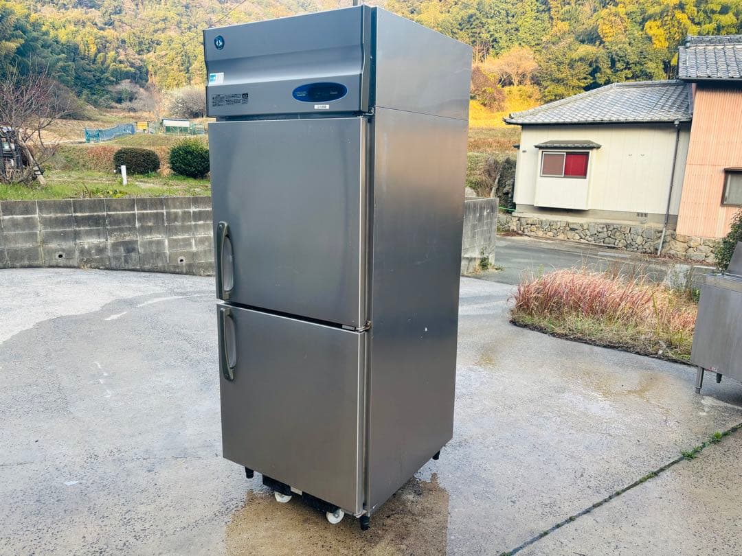 M8★ホシザキ★2ドア冷凍庫 業務用 中古 キズ有 単相100v 50/60Hz M8☆ホシザキ☆2ドア冷凍庫 業務用 中古 キズ有 単相100v 50/