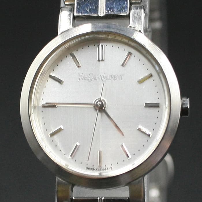 極美品 イヴサンローラン 腕時計 クオーツ シルバー文字盤 ステンレス