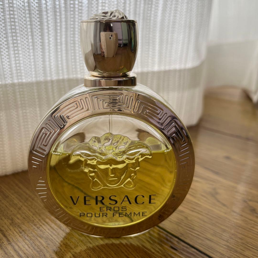 ベルサーチ　エロス　プールフェム