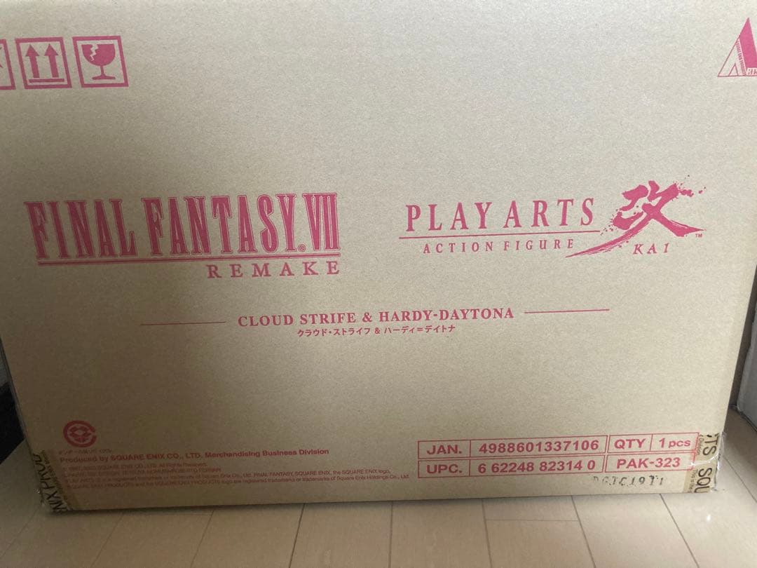 新品 未開封 FF7リメイク クラウド・ストライフ & ハーディ＝デイトナ