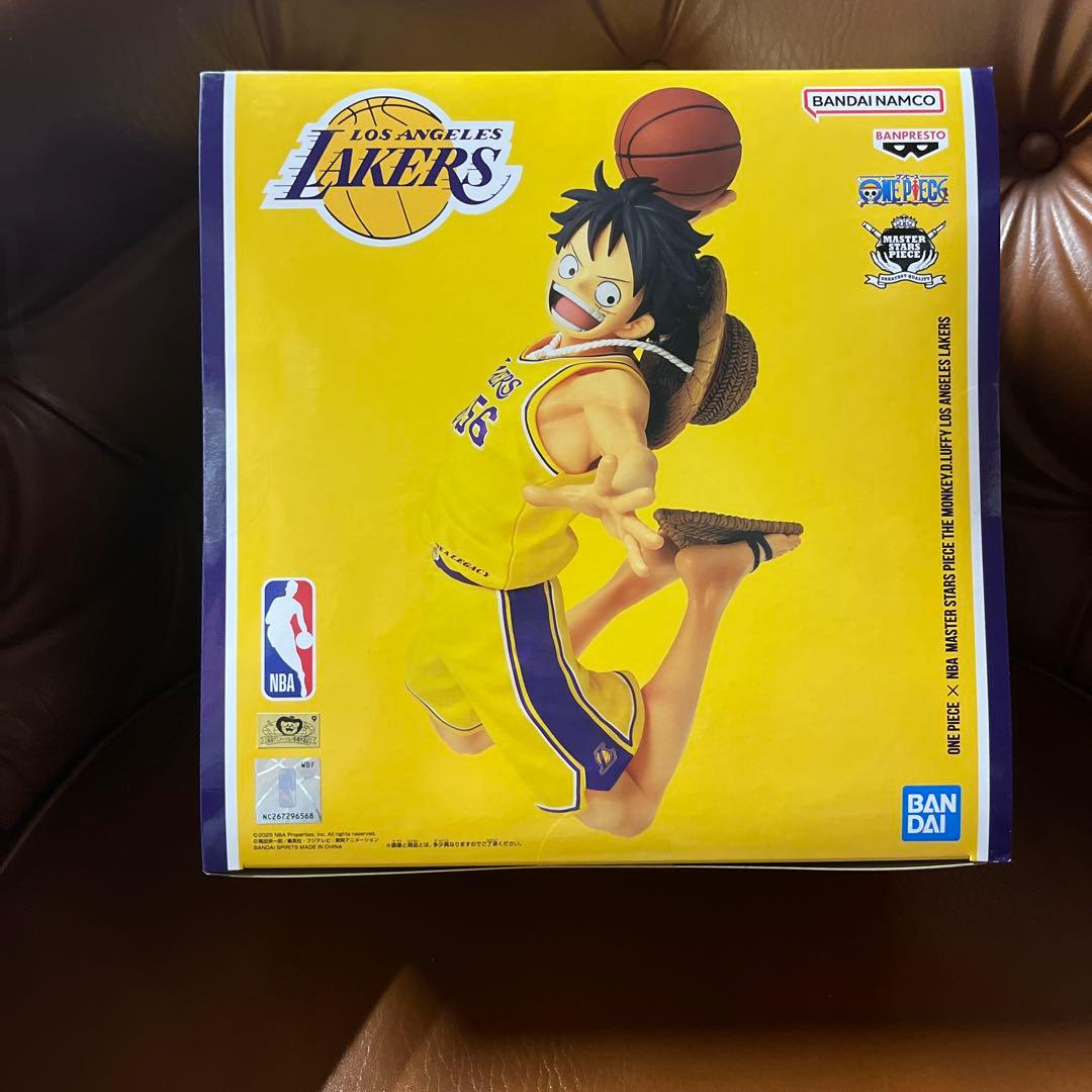 NBA LAKERS レイカーズ　ルフィ フィギュア ワンピースベースショップ NBA LAKERS レイカーズ ルフィ フィギュア ワンピースベースショップ