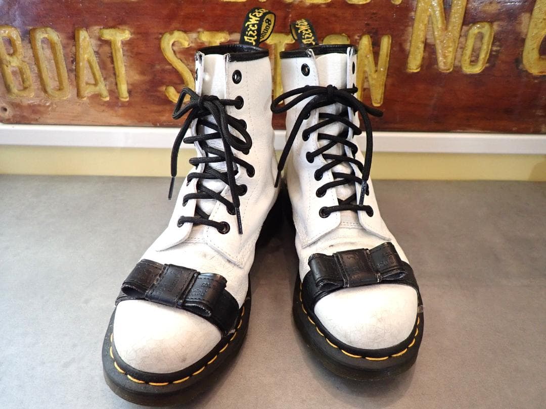 Dr. Martens ホワイト ブラック ワークブーツ 8ホール 24㎝ 1460 ジップ ベックス ホワイトステッチ 8 ホール ブーツ