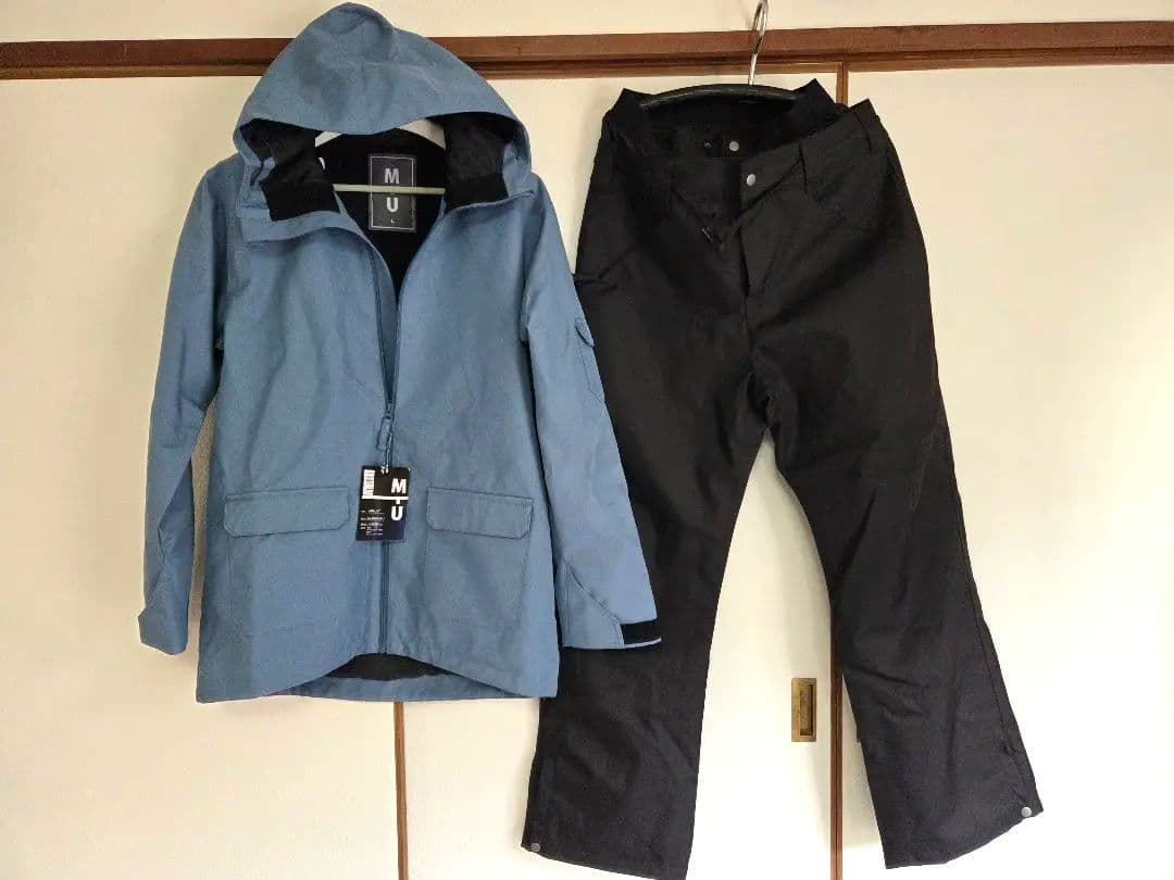 スノーボードウェア上下　MTU67 新品未使 Lサイズ
