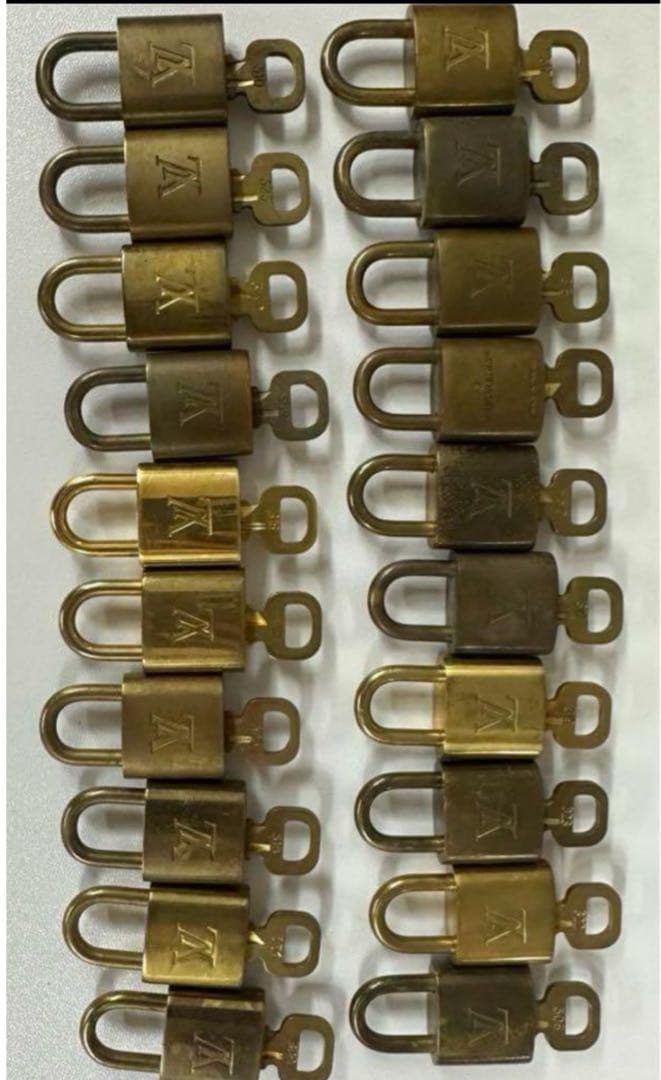 ルイヴィトン　鍵　カデナ　パドロック　100個セット LOUIS VUITTON（ルイ・ヴィトン） カデナ パドロック 南京錠 鍵付き