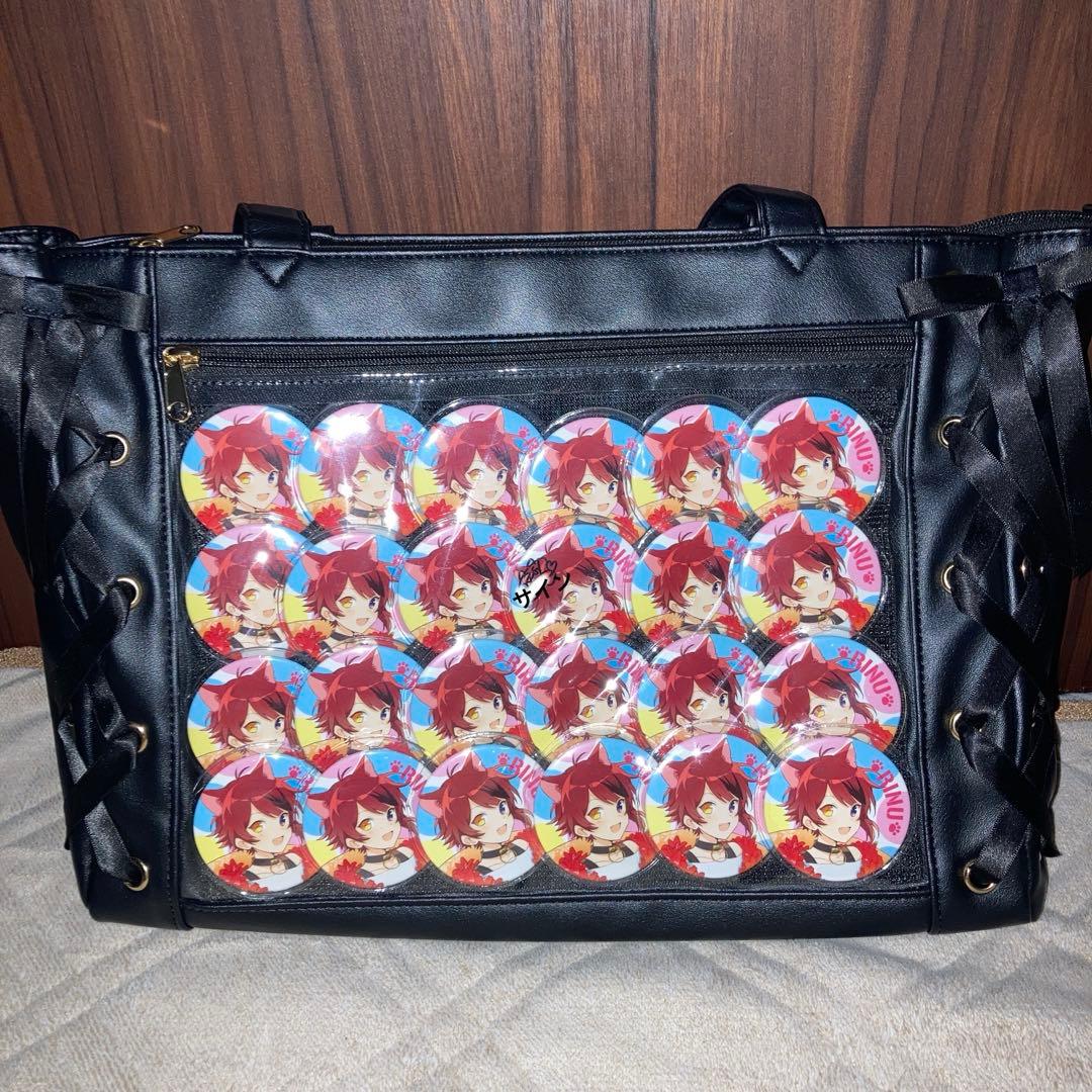 すとぷり 莉犬くん 缶バッジ サイン入り 痛バック - メルカリ