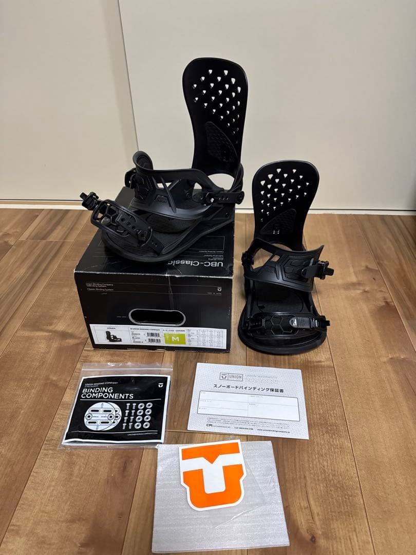 UNION STRATA スノーボード ビンディング M ブラック Amazon | Union Strata スノーボードビンディング 2024 ブラック M