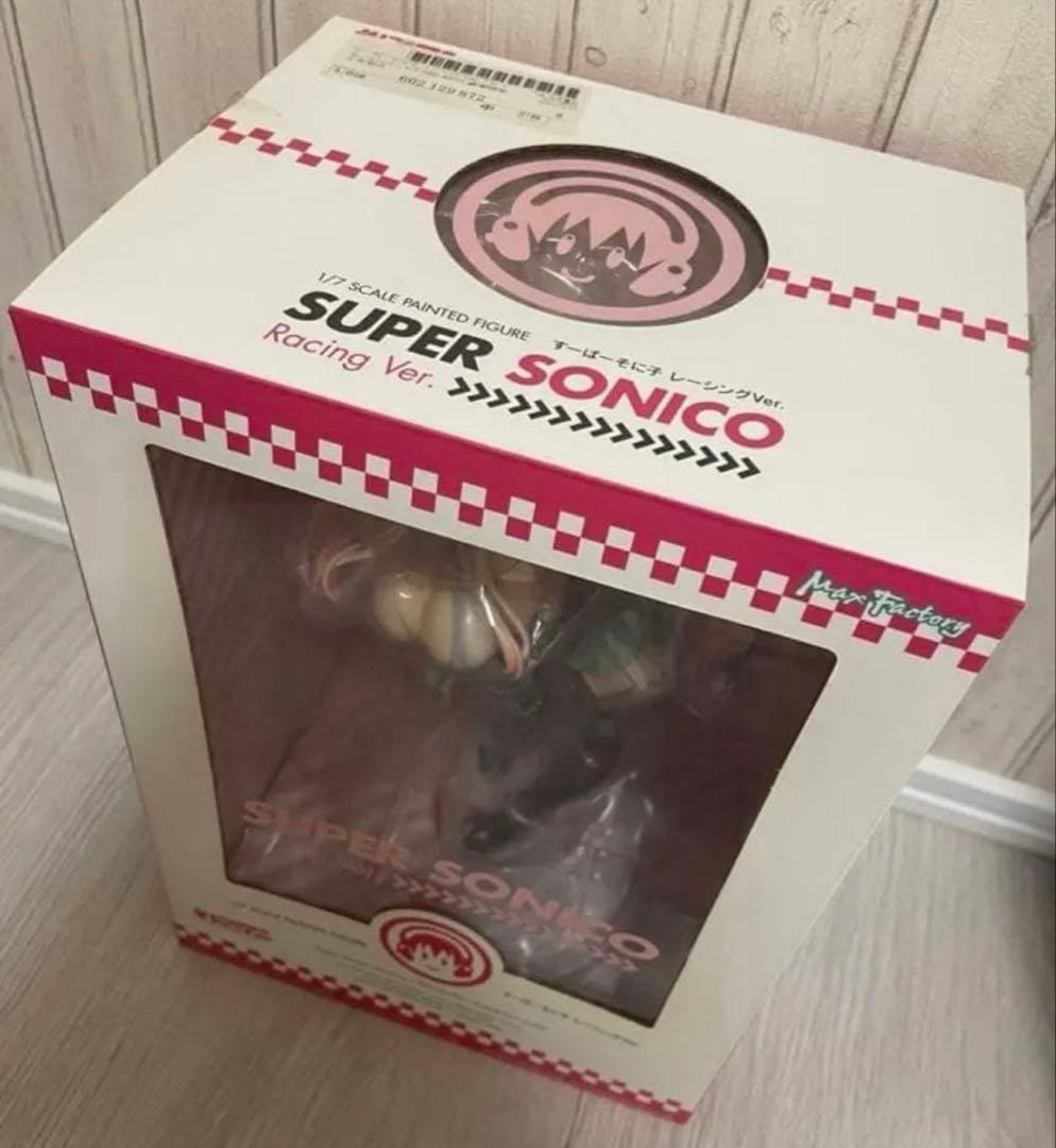 Super Sonico Racing Ver. 1/7スケールフィギュア