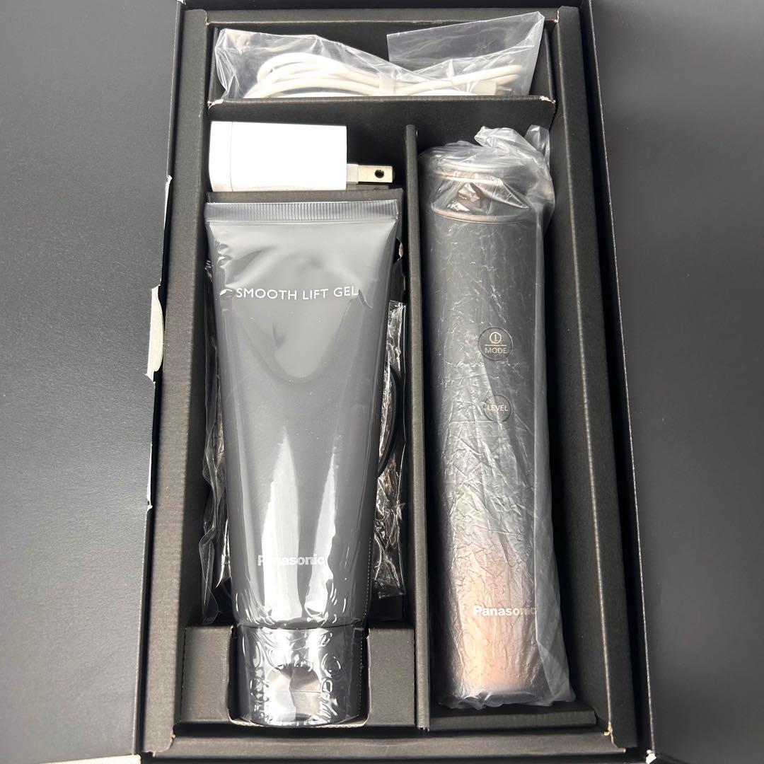 【未使用に近い】Panasonic VITALIFT EH-SR86-T 美顔器