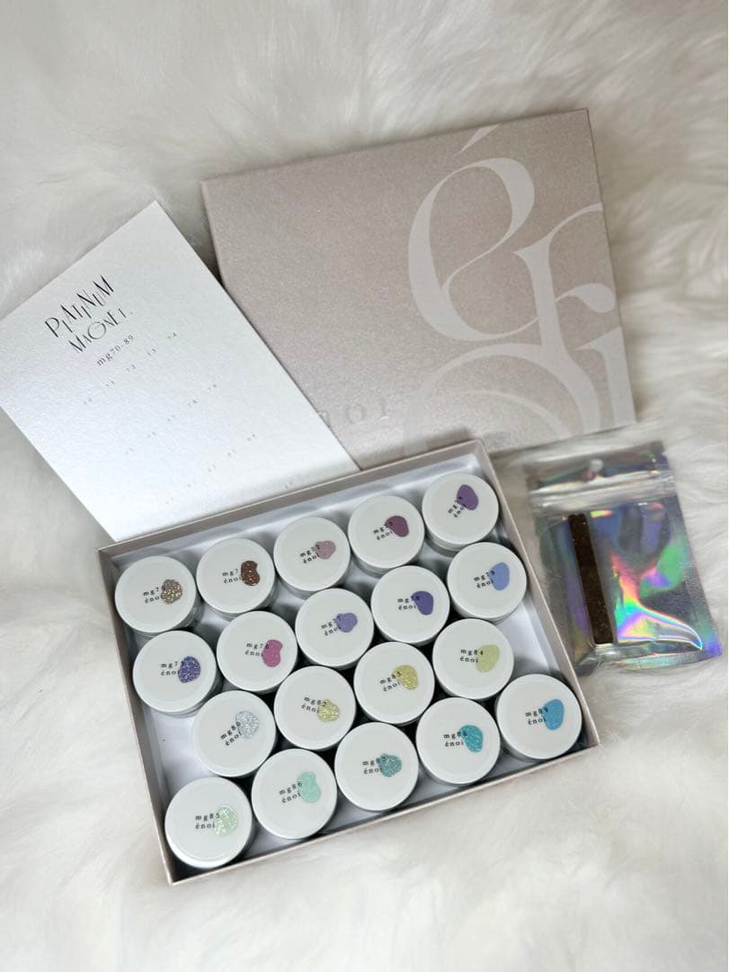 【新品未開封】énoiプラチナマグネット19色セット専用箱/台紙/マグネット付き