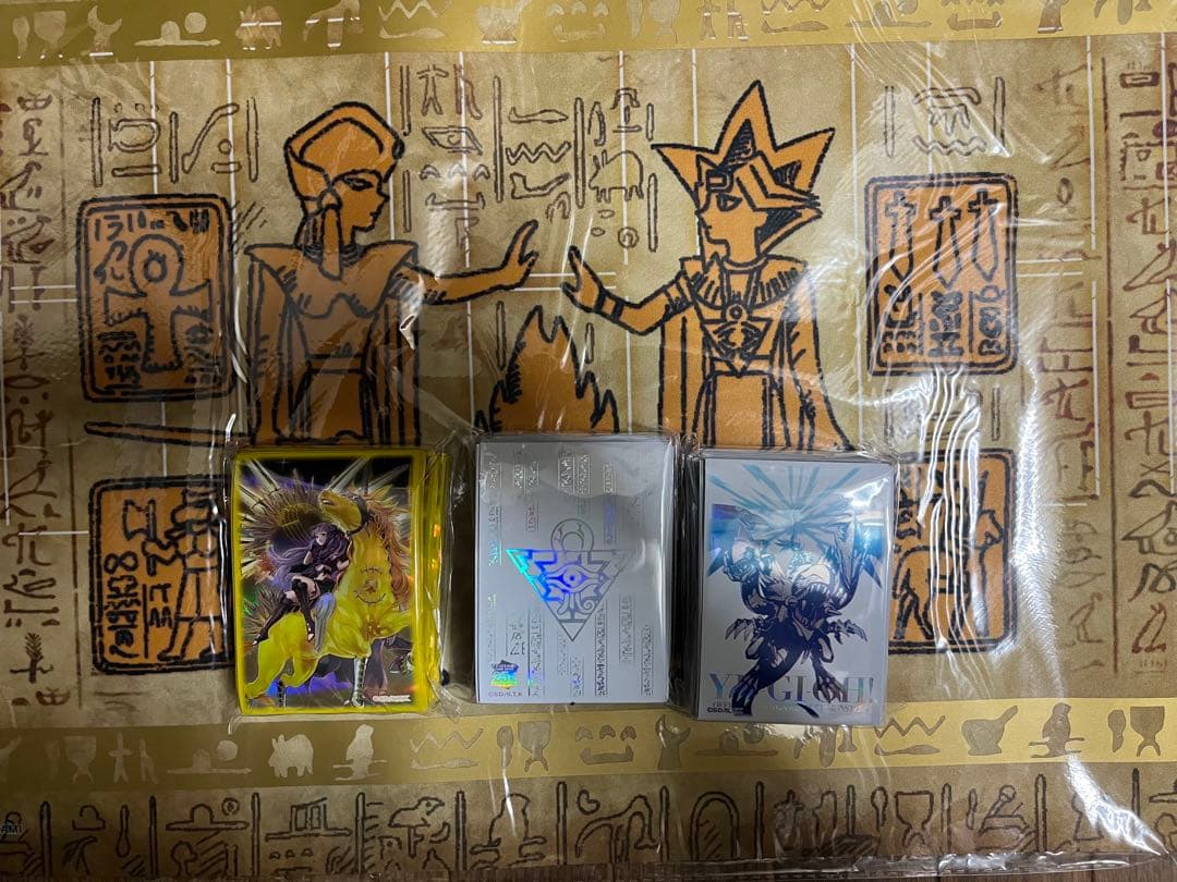 遊戯王　ニューロン　スリーブ　3種　プレイマット　記憶の石版　1種 遊戯王 - 遊戯王 ニューロン プレイマット 記憶の石板 デュエル