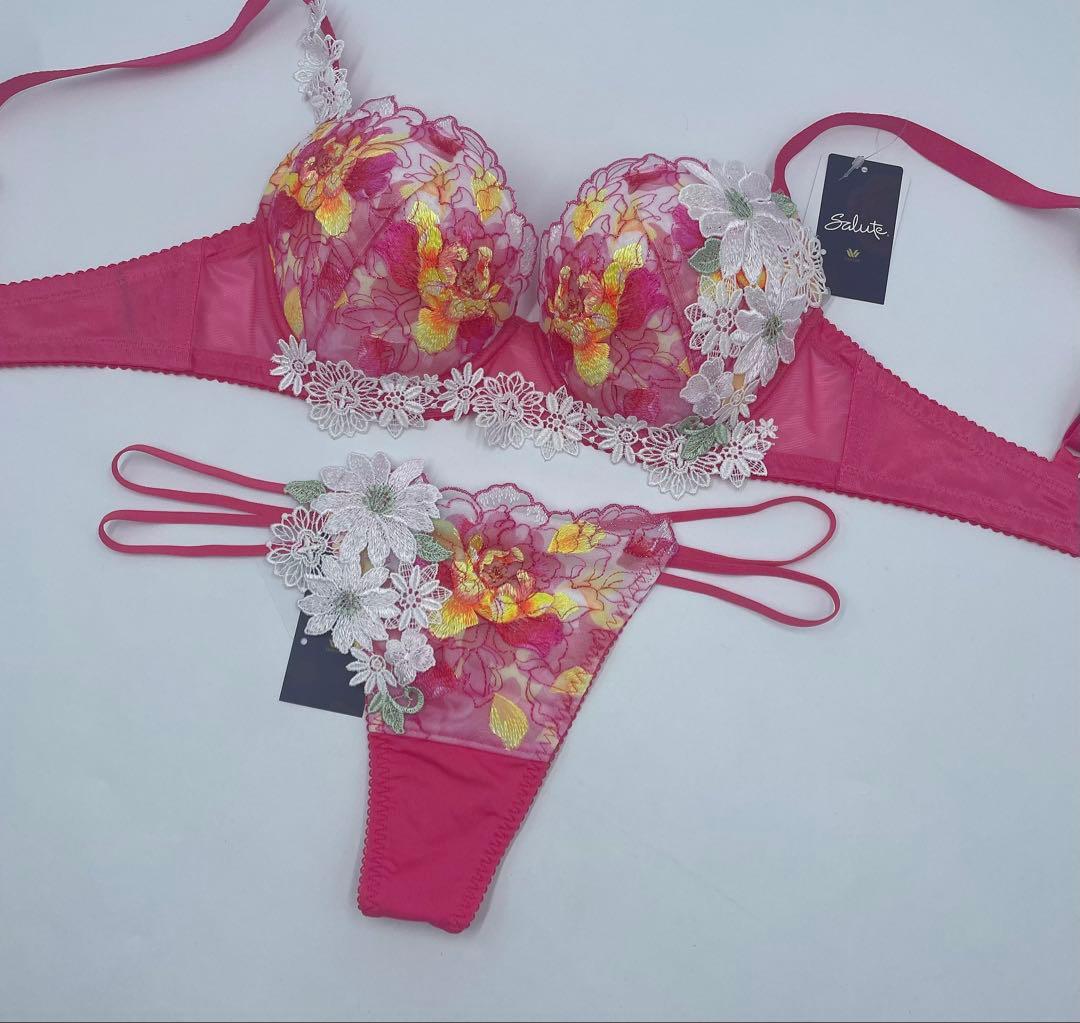 ワコール　サルート　きれいな谷間をつくる　Ｐ−ＵｐプッシュアップタイプE70M WACOAL（ワコール） サルート P-UP (Gカップ Hカップ Iカップ