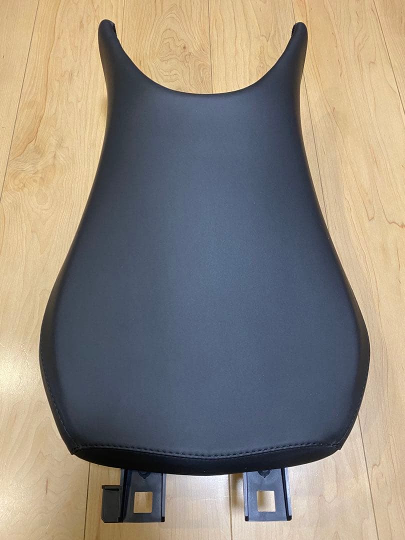 純正 スポーツシート840mm R1250R/RS R1200R/RS BMW純正 スポーツシート840mm R1250R/RS R1200R/RS 希少 BMW純正