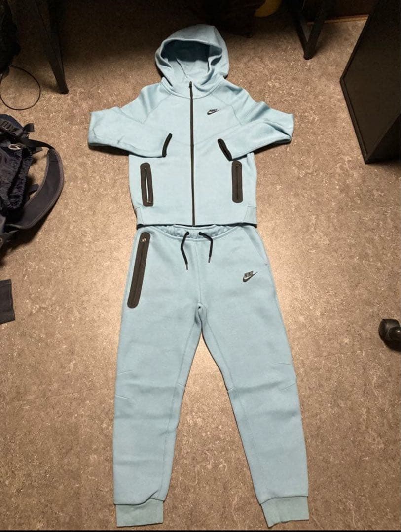 【海外限定】ナイキ テックフリース セットアップ　水色 新品 日本未発売 海外正規品 NIKE TECH FLEECE セットアップ Mサイズ